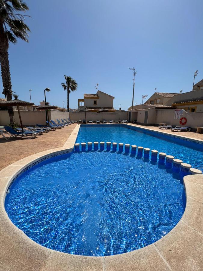 Appartamento Bonito Adosado Con Piscina A 200 M De La Playa El Mojon  Esterno foto